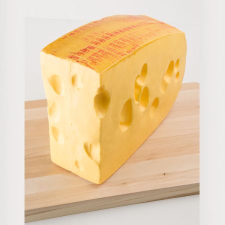 Διακοσμητικό κομμάτι τυριού Emmenthal - απομίμηση 30,5x10,5x22,5cm
