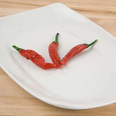 Set 3pcs Decorative chilli peppers replica 7,5cm
